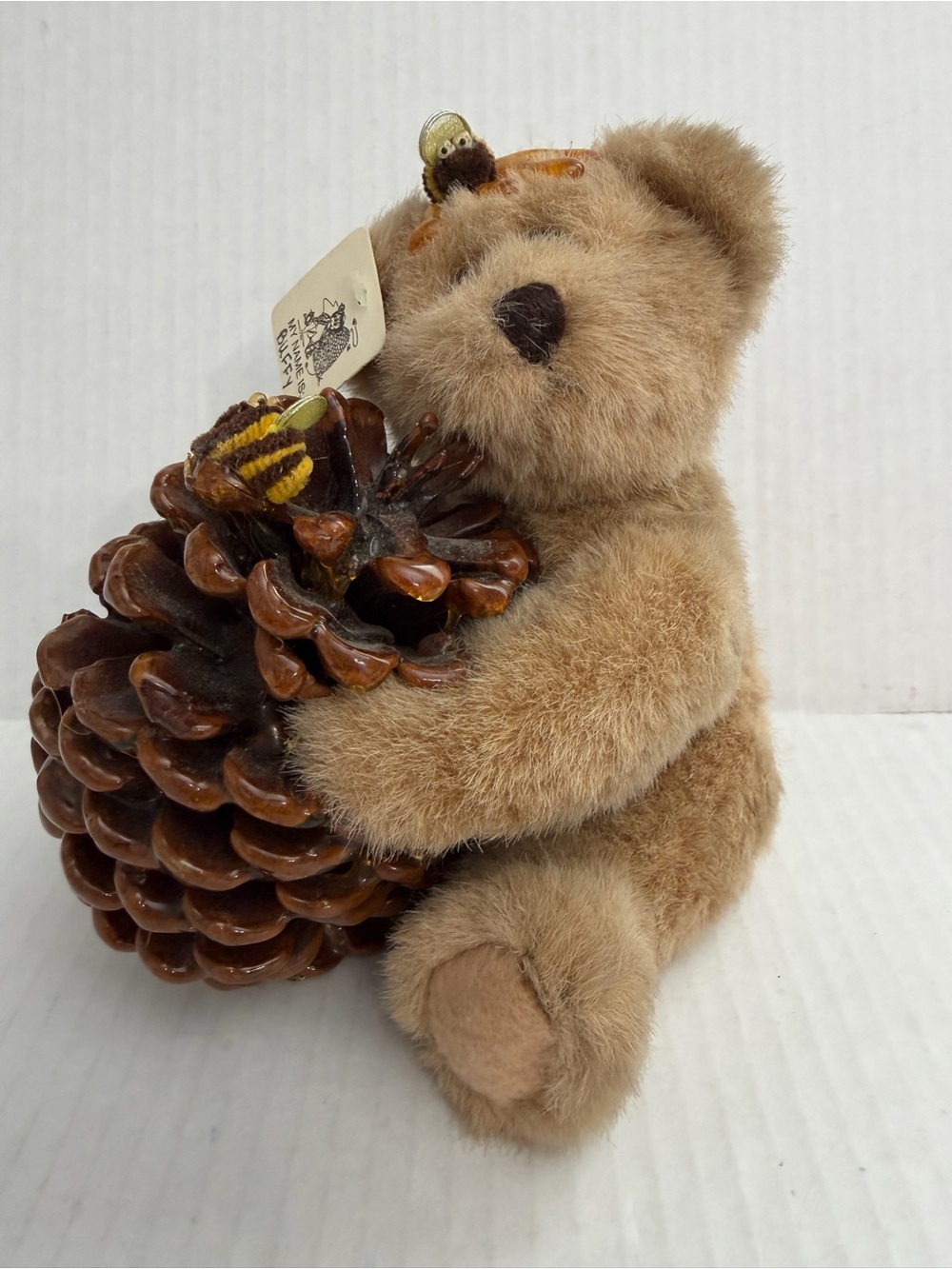 Vintage Orzek Plush Bear Hugging Decorative Pinecone - Home Accent